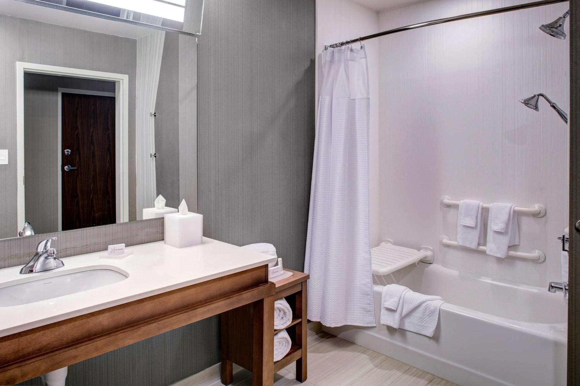 คอร์ตยาร์ด แนชวิลล์ เมาท์ จูเลียต Hotel เมาท์จูเลียต ภายนอก รูปภาพ
